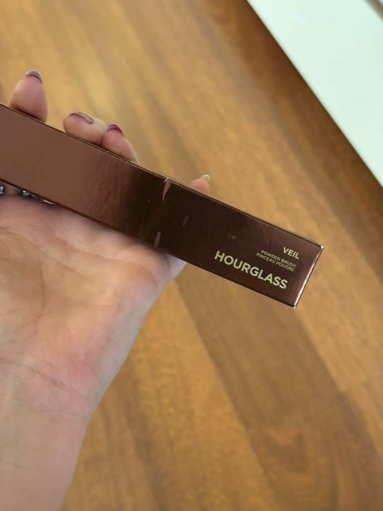 Hourglass Veil Pudra Fırçası