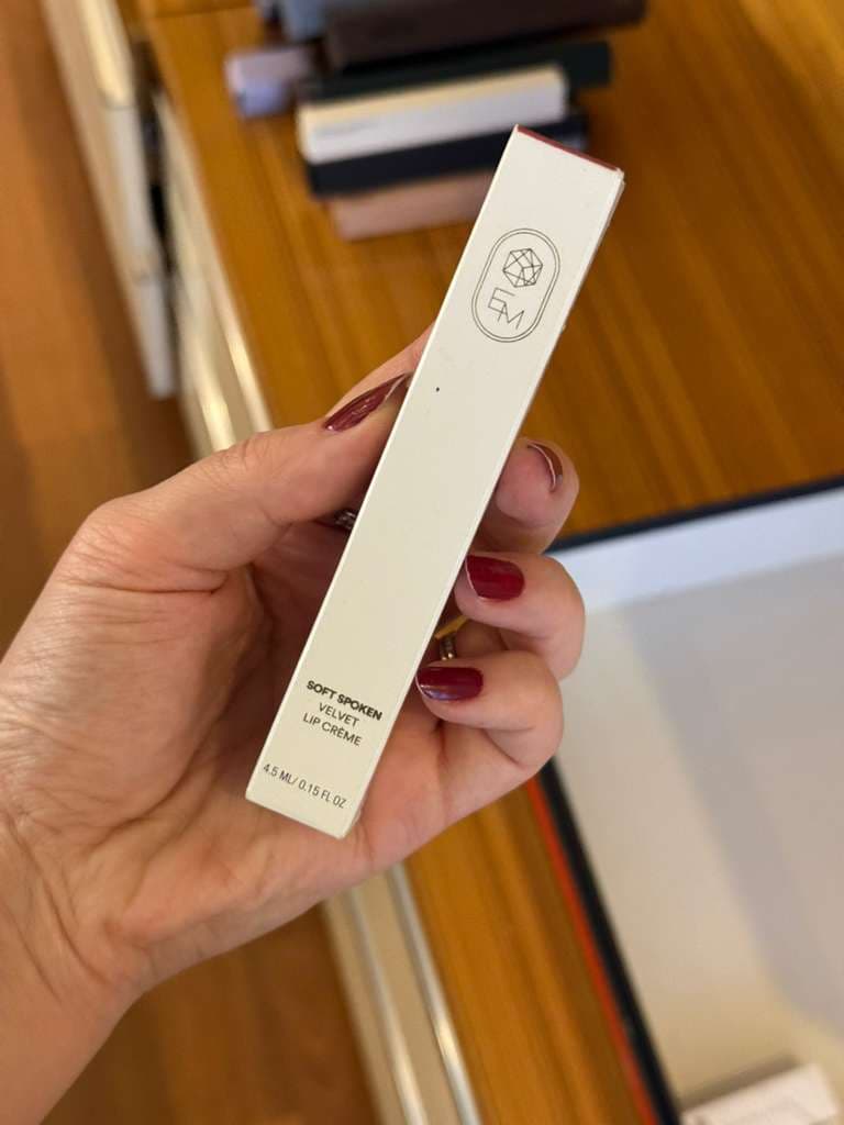 Em Cosmetics Soft Spoken Velvet Lip - Hush Rengi