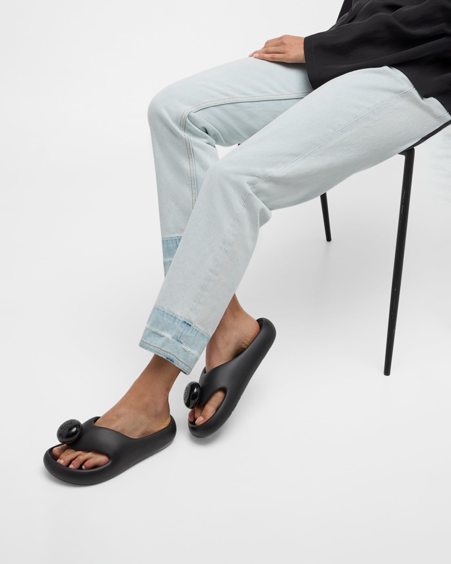 Loewe Anagram Logolu Siyah Terlik - EU 38