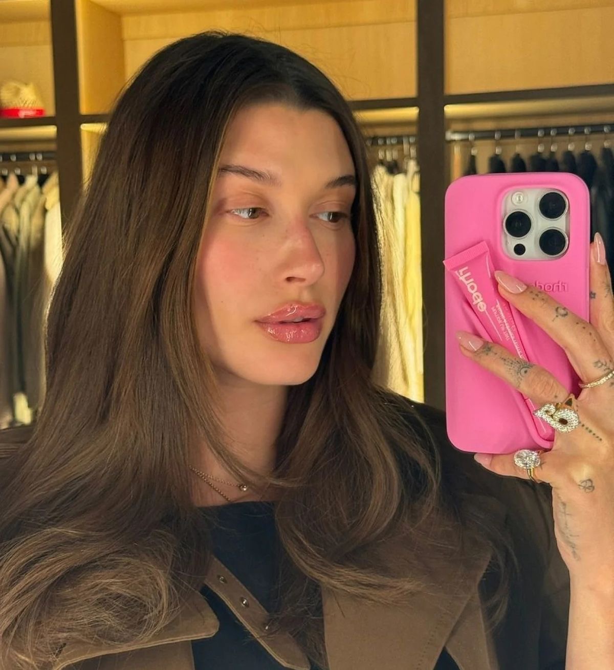 Rhode iPhone 15 Pro Telefon Kılıfı - Shortcake